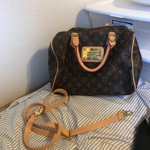 LV bag - Picture 1 of 3